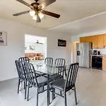 Charming 5 Bedroom Granada Hills House With Pool