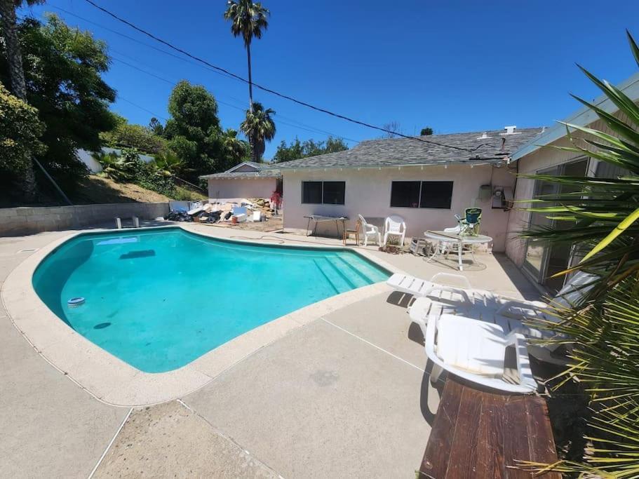 Casa vacanze Charming 5 Bedroom Granada Hills House With Pool *